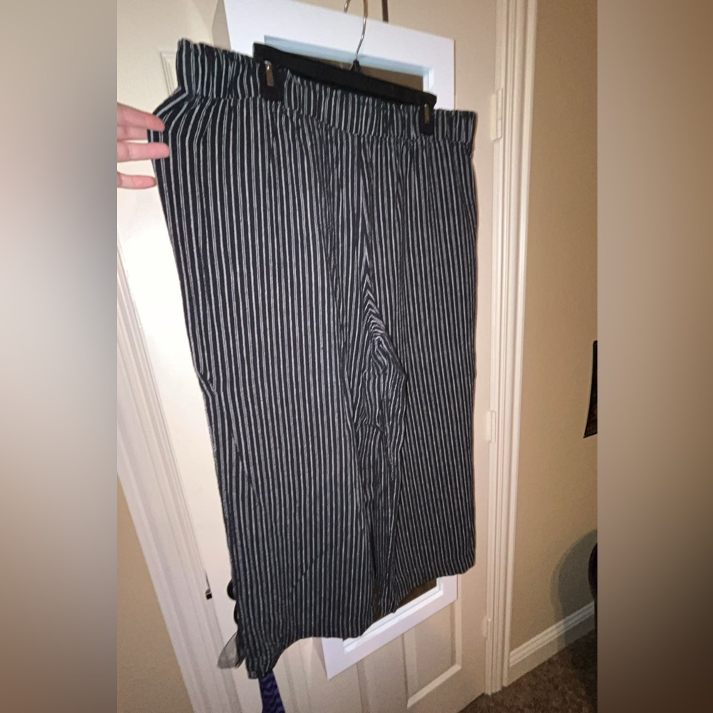 Wide Leg Linen Pin Stripe Pants